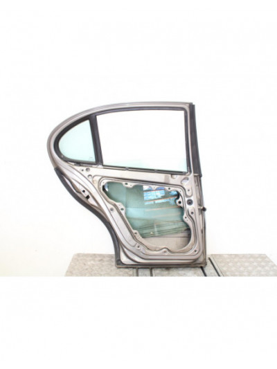 Recambio de puerta trasera izquierda para seat leon (1m1) sport referencia OEM IAM 4254TI.