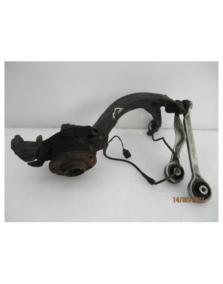 Recambio de mangueta delantera izquierda para audi a6 berlina (4b2) 2.5 v6 24v tdi referencia OEM IAM 8D0407257