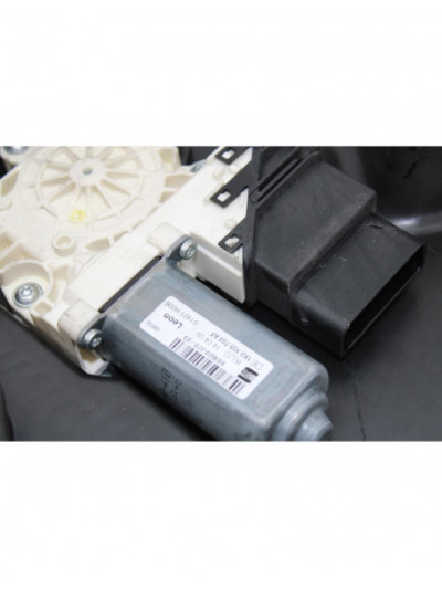 Elevalunas trasero derecho SEAT LEON Reference Ecomotive 2009