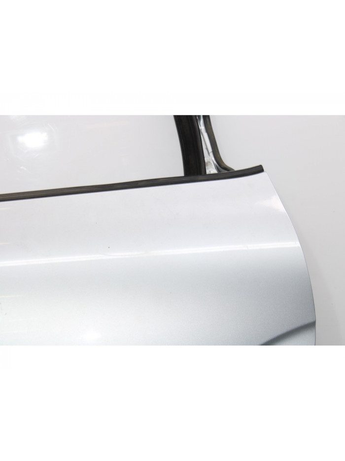 Puerta trasera izquierda SEAT LEON Reference Ecomotive 2009