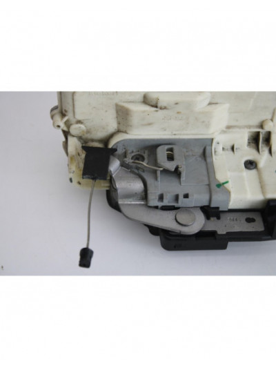 Cerradura puerta delantera derecha SEAT LEON Reference 2009