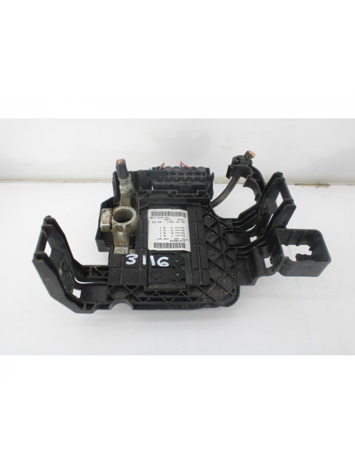 Borne positivo bateria SEAT IBIZA SC Copa 2011