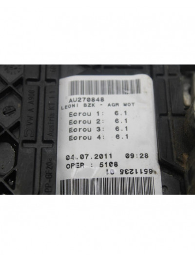 Borne positivo bateria SEAT IBIZA SC Copa 2011