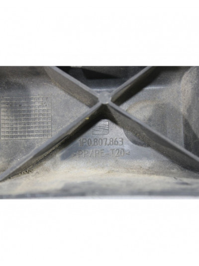 Recambio de soporte paragolpes trasero para seat leon (1p1) referencia OEM IAM 1P0807864