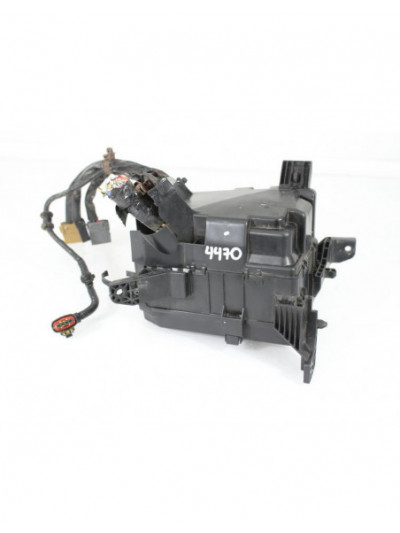 Recambio de caja reles / fusibles para suzuki sx4 s-cross (jy) 1.6 ddis (akk 416d) referencia OEM IAM