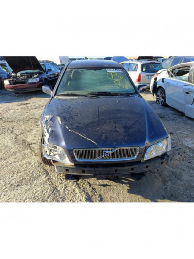 volvo s40 berlina del año 2001