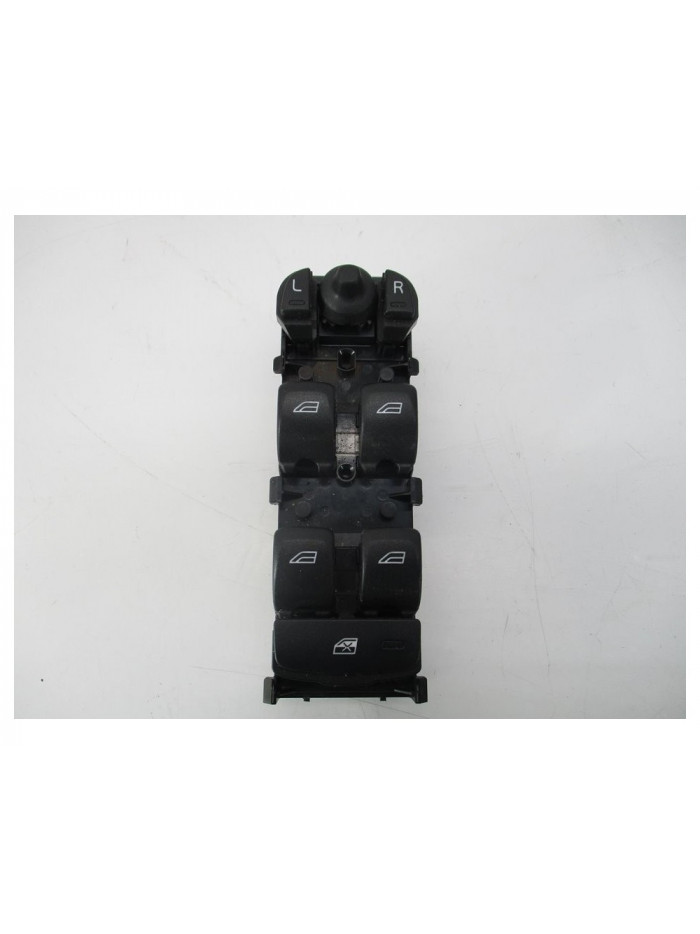 Mando elevalunas delantero izquierdo VOLVO V40 Basis 2014