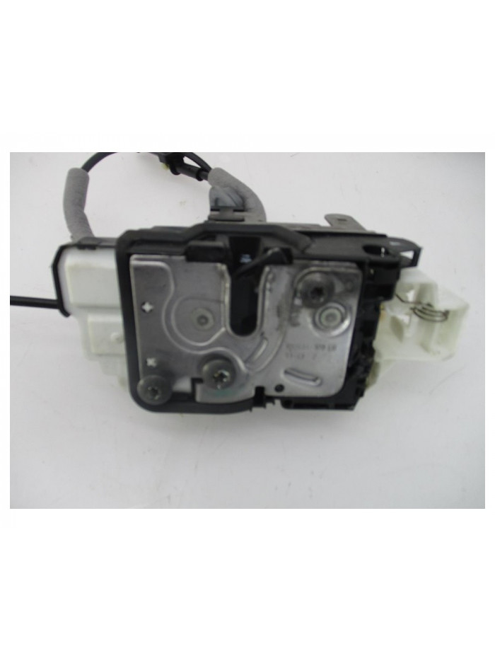 Cerradura puerta delantera izquierda VOLVO V40 Basis 2014