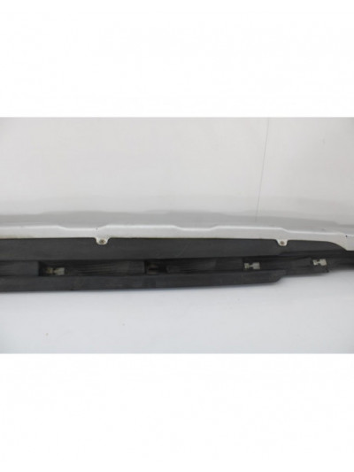 Estribo lateral derecho VOLVO V40 Basis 2014