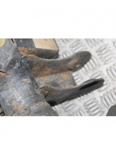 Recambio de puente trasero para ssangyong rexton w / rexton 2.0 xdi referencia OEM IAM 4200032204