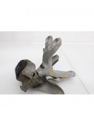 Soporte motor AUDI A5 SPORTBACK 2.0 TDI 150CV 110KW 2013