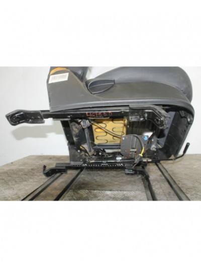 Recambio de asiento delantero derecho para ssangyong rexton w / rexton 2.0 xdi referencia OEM IAM 4678DD