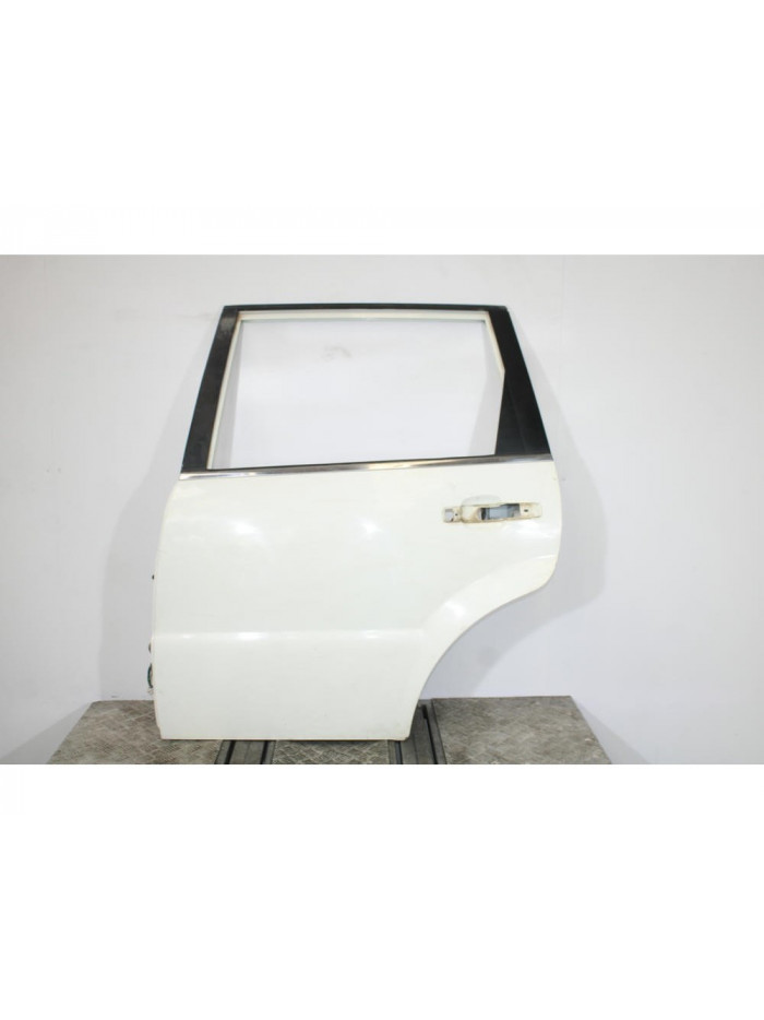 Puerta trasera izquierda SSANGYONG REXTON W / REXTON 2.0 Xdi 2014