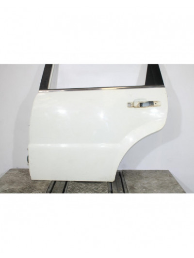 Puerta trasera izquierda SSANGYONG REXTON W / REXTON 2.0 Xdi 2014