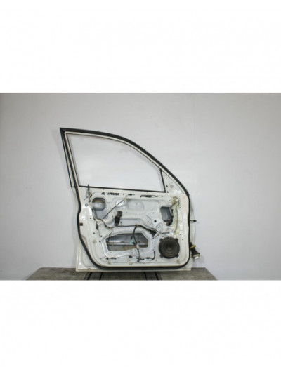 Puerta delantera izquierda SSANGYONG REXTON W / REXTON 2.0 Xdi 2014