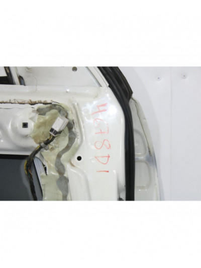 Puerta delantera izquierda SSANGYONG REXTON W / REXTON 2.0 Xdi 2014
