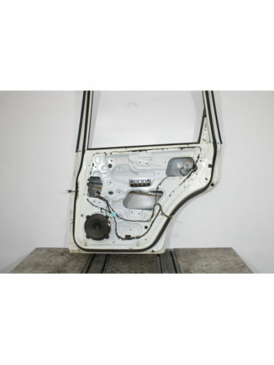 Puerta trasera derecha SSANGYONG REXTON W / REXTON 2.0 Xdi 2014