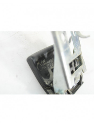 Recambio de mando apertura tapa de combustible para ssangyong rexton w / rexton 2.0 xdi referencia OEM IAM 7164008000A