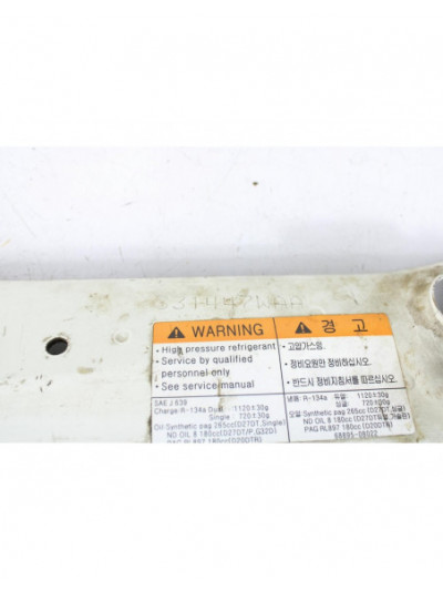 Recambio de travesaño superior para ssangyong rexton w / rexton 2.0 xdi referencia OEM IAM 6889508022