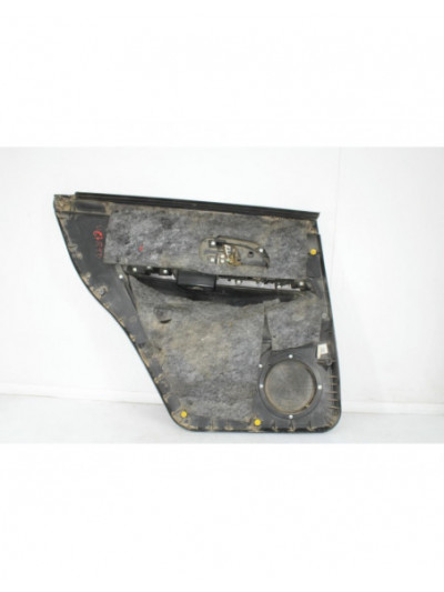 Recambio de guarnecido puerta trasera derecha para ssangyong rexton w / rexton 2.0 xdi referencia OEM IAM 7224008B00