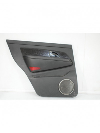 Recambio de guarnecido puerta trasera izquierda para ssangyong rexton w / rexton 2.0 xdi referencia OEM IAM 7223008B00