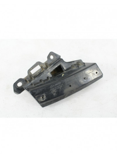 Recambio de soporte izquierdo paragolpes delantero para ssangyong rexton w / rexton 2.0 xdi referencia OEM IAM 7673103D00