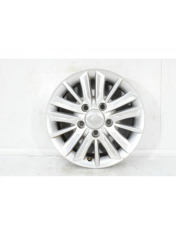 Recambio de llanta para ssangyong rodius xdi limited referencia OEM IAM 3930/3/4173021500