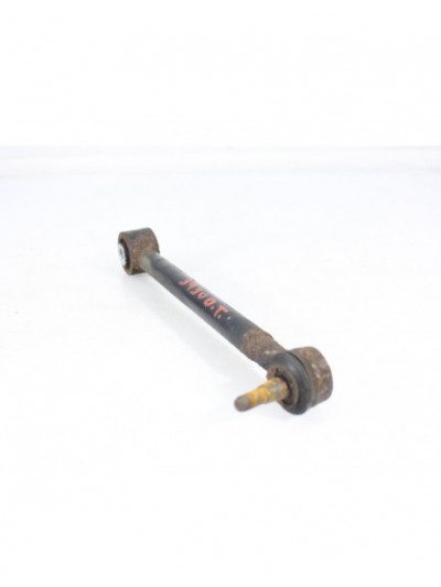 Recambio de tirante trasero derecho para ssangyong rodius xdi limited referencia OEM IAM