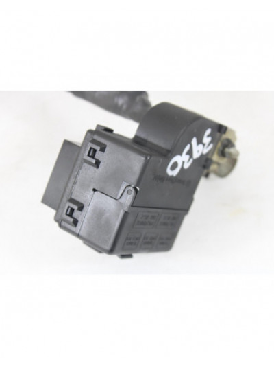 Recambio de caja reles / fusibles para ssangyong rodius xdi limited referencia OEM IAM 2696021001