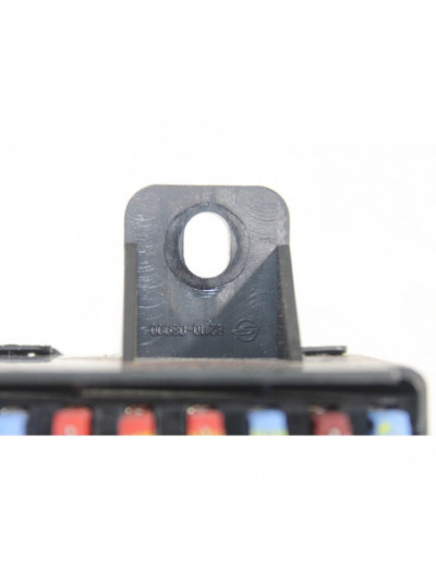 Recambio de caja reles / fusibles para ssangyong rodius xdi limited referencia OEM IAM 8210921B71