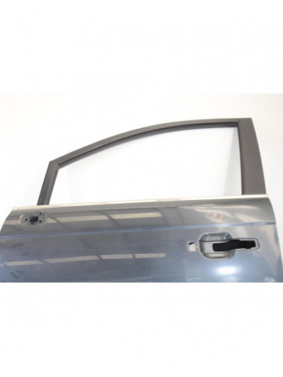Puerta delantera izquierda SSANGYONG RODIUS Xdi Limited 2016