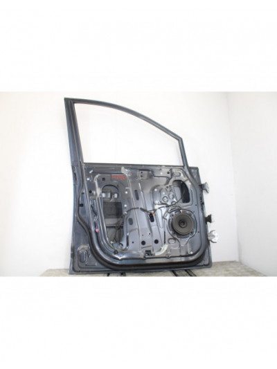 Puerta delantera izquierda SSANGYONG RODIUS Xdi Limited 2016