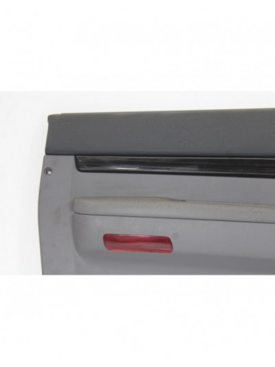 Recambio de guarnecido puerta trasera derecha para ssangyong rodius xdi limited referencia OEM IAM 7320121000