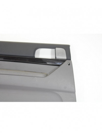 Recambio de guarnecido puerta trasera derecha para ssangyong rodius xdi limited referencia OEM IAM 7320121000