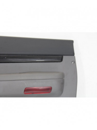 Recambio de guarnecido puerta trasera derecha para ssangyong rodius xdi limited referencia OEM IAM 7220221000