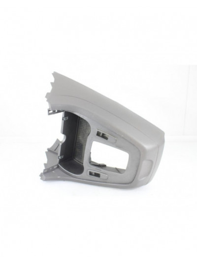 Recambio de moldura palanca cambios para ssangyong rodius xdi limited referencia OEM IAM 7666121010