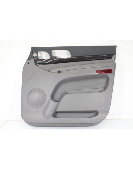 Recambio de guarnecido puerta delantera derecha para ssangyong rodius xdi limited referencia OEM IAM 7220121000