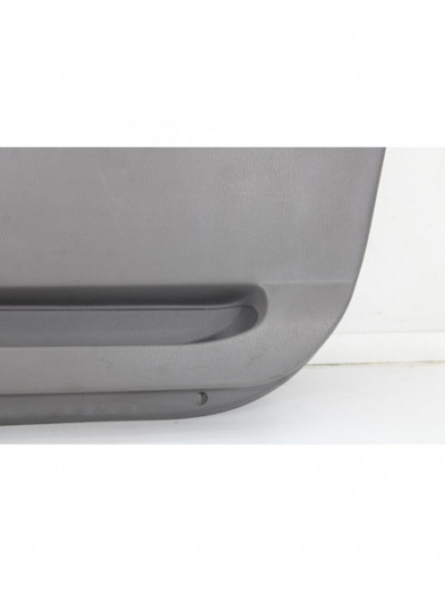 Recambio de guarnecido puerta delantera derecha para ssangyong rodius xdi limited referencia OEM IAM 7220121000