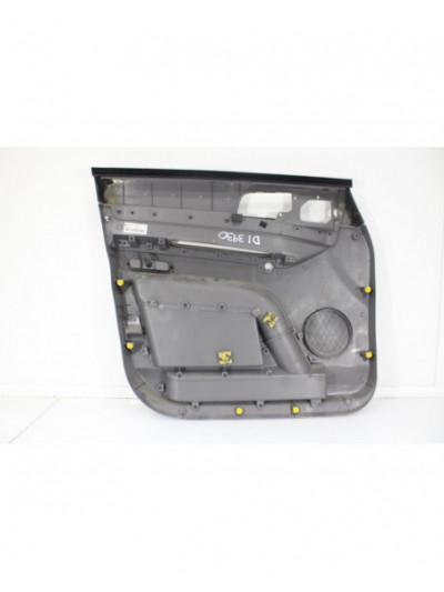 Recambio de guarnecido puerta delantera derecha para ssangyong rodius xdi limited referencia OEM IAM 7220121000