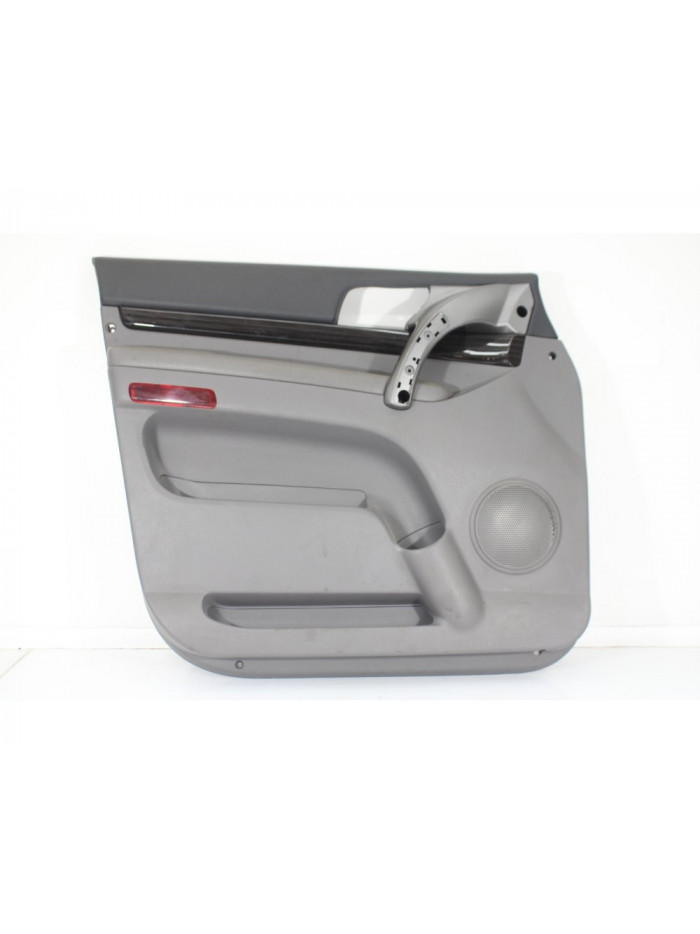 Recambio de guarnecido puerta delantera izquierda para ssangyong rodius xdi limited referencia OEM IAM 7220121506ACO