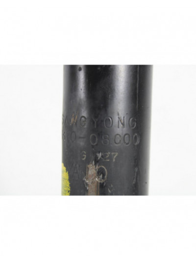 Recambio de amortiguador trasero derecho para ssangyong rexton 270 xvt limited referencia OEM IAM 4531008C00