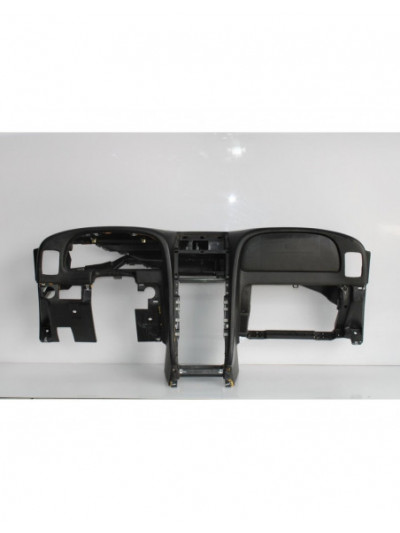 Recambio de salpicadero para ssangyong korando 2.9 tdi referencia OEM IAM