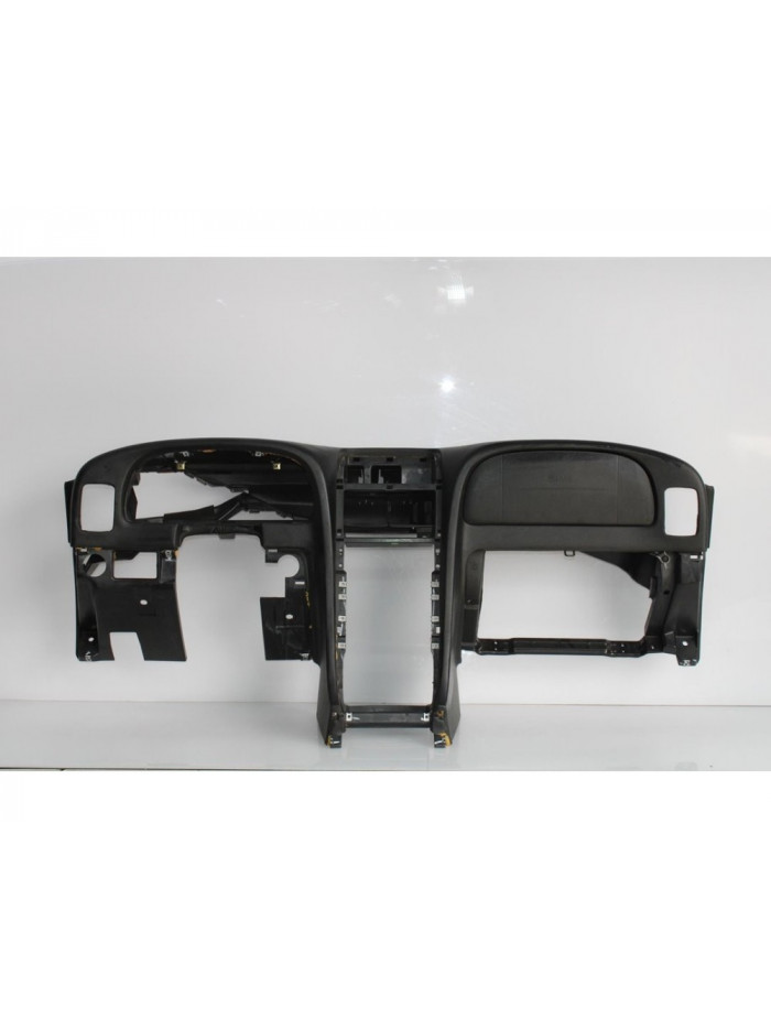 Recambio de salpicadero para ssangyong korando 2.9 tdi referencia OEM IAM