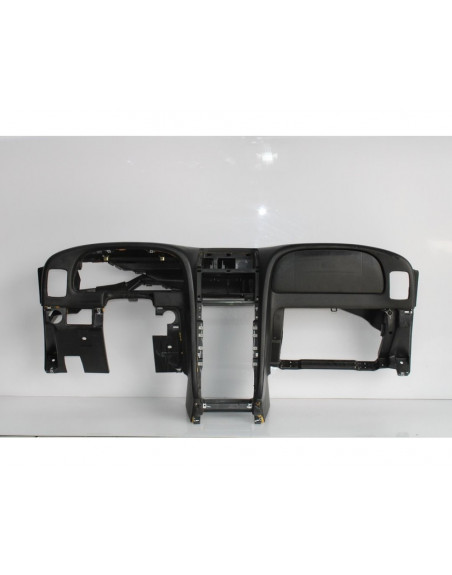 Recambio de salpicadero para ssangyong korando 2.9 tdi referencia OEM IAM
