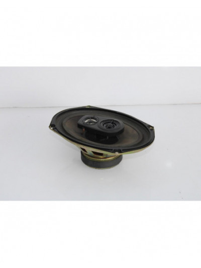 Recambio de altavoz trasero izquierdo para ssangyong korando 2.9 tdi referencia OEM IAM 8932006100