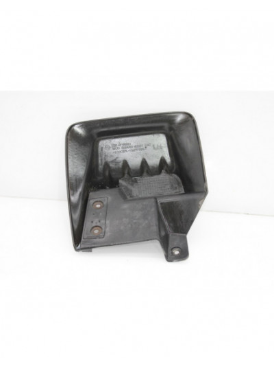 Recambio de guardabarros para ssangyong korando 2.9 tdi referencia OEM IAM 7971006001