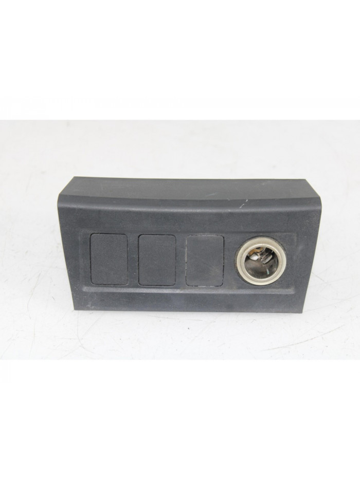 Enchufe 12v TOYOTA RAV 4 III 2.2 D 4WD 2008