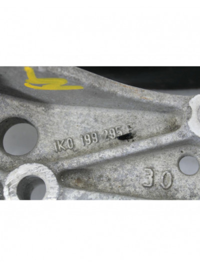 Recambio de brazo suspension inferior delantero izquierdo para audi a3 sportback (8p) referencia OEM IAM 1K0407151BC