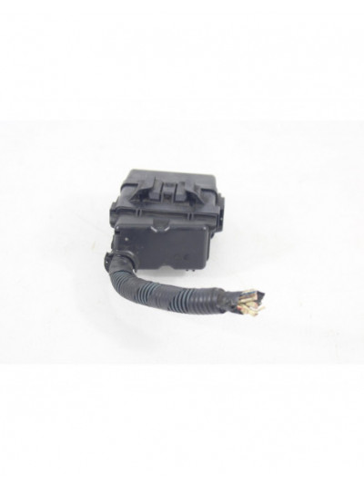Caja reles / fusibles TOYOTA AURIS 1.4 D-4D 2012