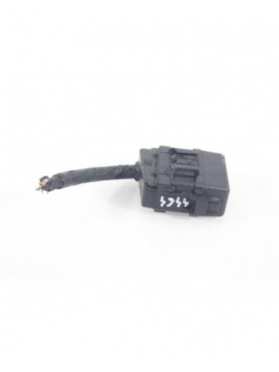 Caja reles / fusibles TOYOTA AURIS 1.4 D-4D 2012